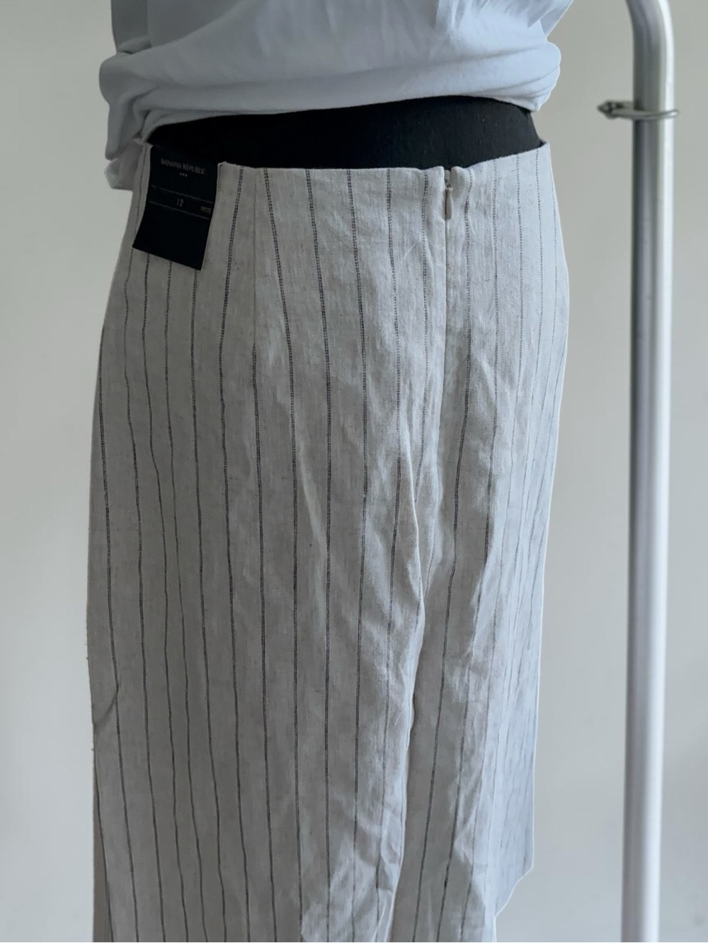 Banana Republic Cream Pinstripe Button-Front Midi Skirt - Picture 10 of 12